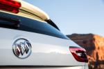 Buick Regal TourX 2017 года (NA)